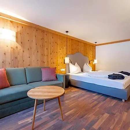 Adler Hotell Damuels