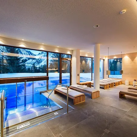 ホテル Adler ダーミュルス