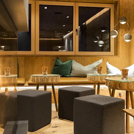 阿德勒达米尔斯酒店 4* 达米尔斯